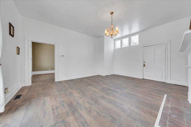 621 10th ST, Roanoke, VA 24016