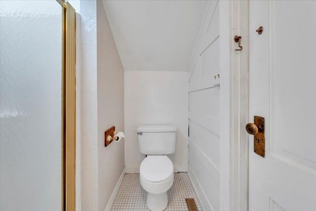 621 10th ST, Roanoke, VA 24016