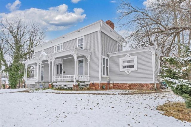 621 10th ST, Roanoke, VA 24016