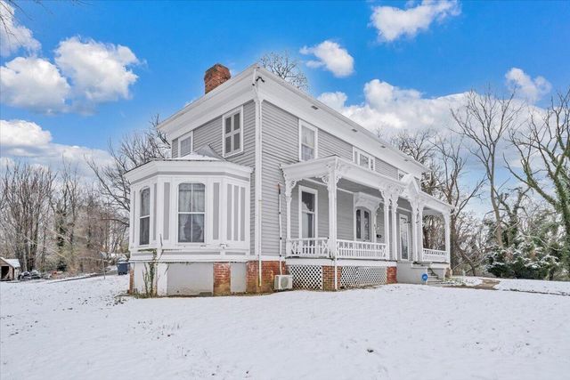 621 10th ST, Roanoke, VA 24016