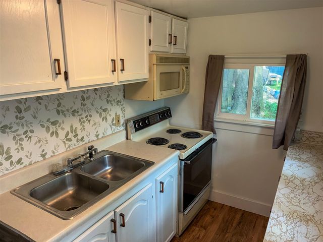 124 W Sheridan Street, Fremont, MI 49412