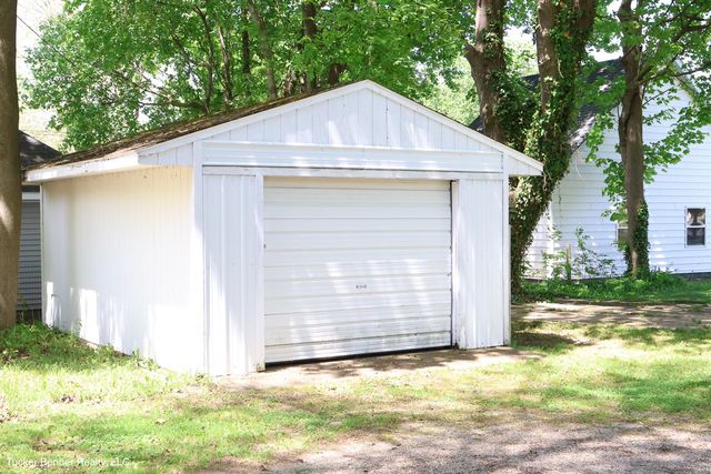124 W Sheridan Street, Fremont, MI 49412