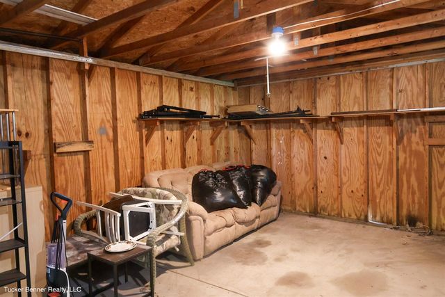 124 W Sheridan Street, Fremont, MI 49412