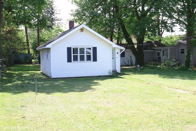 124 W Sheridan Street, Fremont, MI 49412