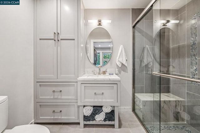 147 147 Amber Valley Dr, Orinda, CA 94563