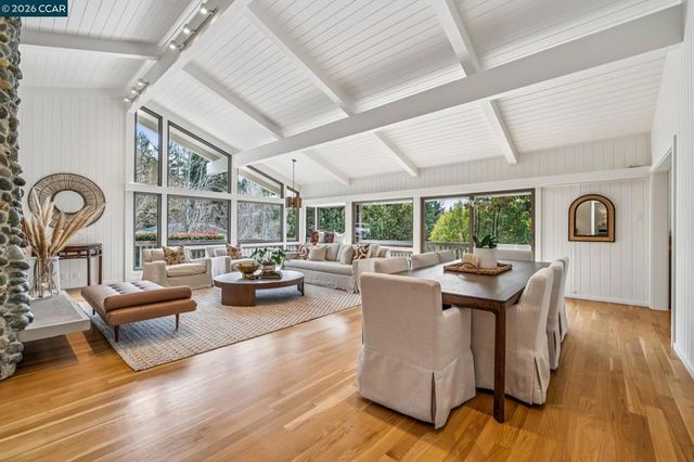 147 147 Amber Valley Dr, Orinda, CA 94563