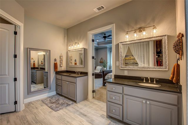 1025 Sinopa Street, Caddo Mills, TX 75135