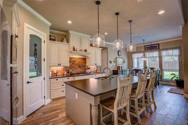 1025 Sinopa Street, Caddo Mills, TX 75135