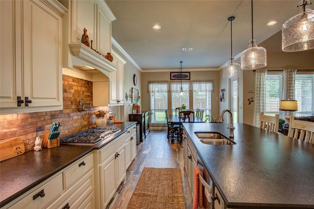 1025 Sinopa Street, Caddo Mills, TX 75135