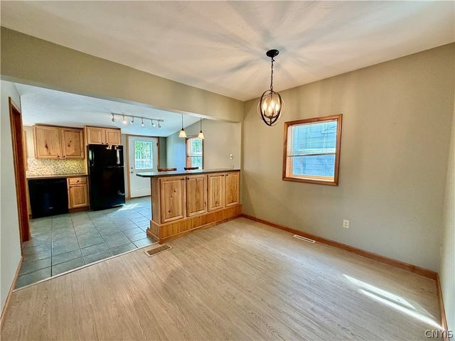 281 West 8th Street, Oswego, NY 13126