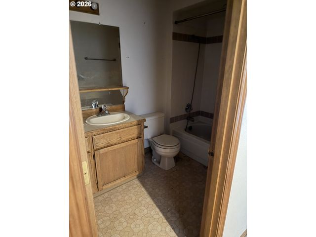 12143 Se 104TH Ct, Happy Valley, OR 97086