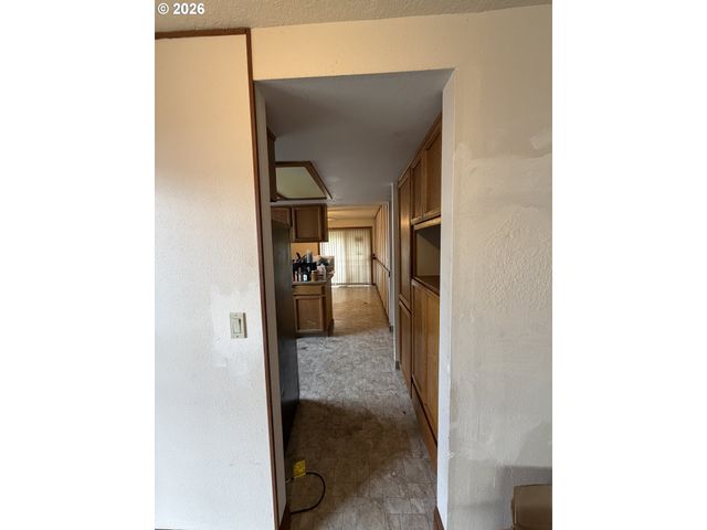 12143 Se 104TH Ct, Happy Valley, OR 97086