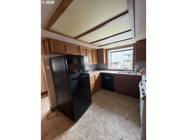 12143 Se 104TH Ct, Happy Valley, OR 97086