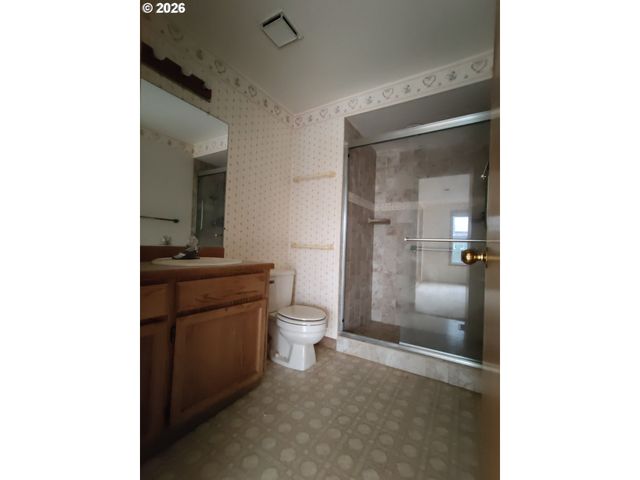 12143 Se 104TH Ct, Happy Valley, OR 97086