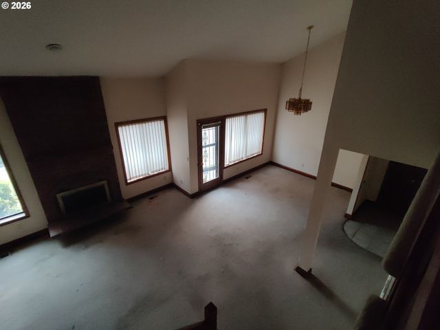 12143 Se 104TH Ct, Happy Valley, OR 97086