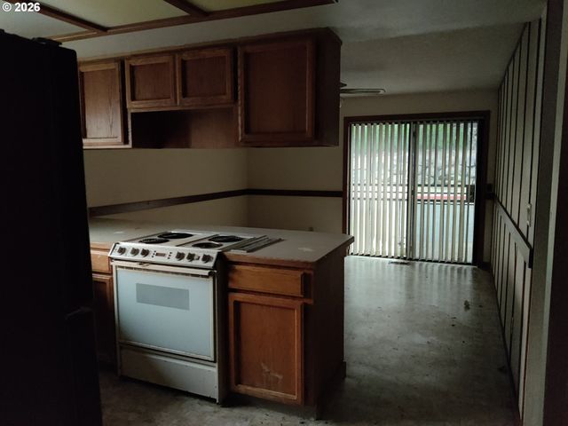 12143 Se 104TH Ct, Happy Valley, OR 97086