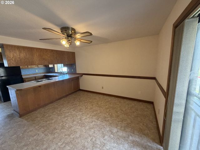12143 Se 104TH Ct, Happy Valley, OR 97086