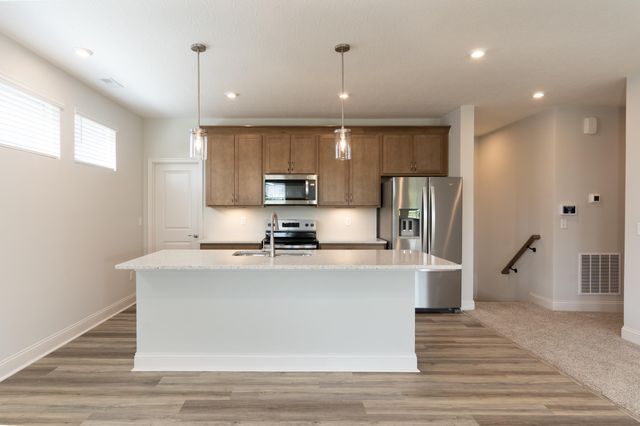 8520 Concerto, 252A, Union, KY 41091