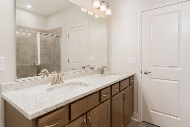 8520 Concerto, 252A, Union, KY 41091