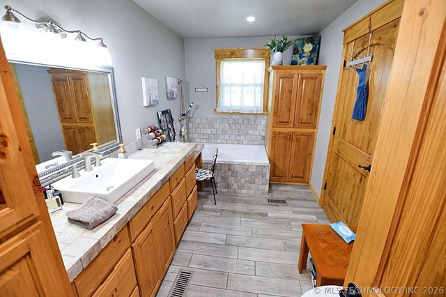 12219 Hwy 62, Tahlequah, OK 74464