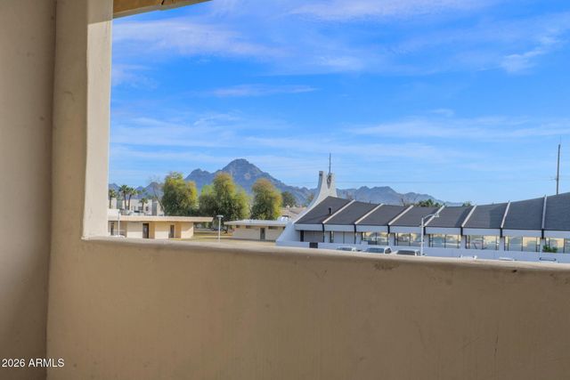 1124 E ROSE Lane 3, Phoenix, AZ 85014