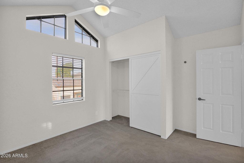 Image 25 of property listing at 1124 E ROSE Lane 3, Phoenix, AZ 85014