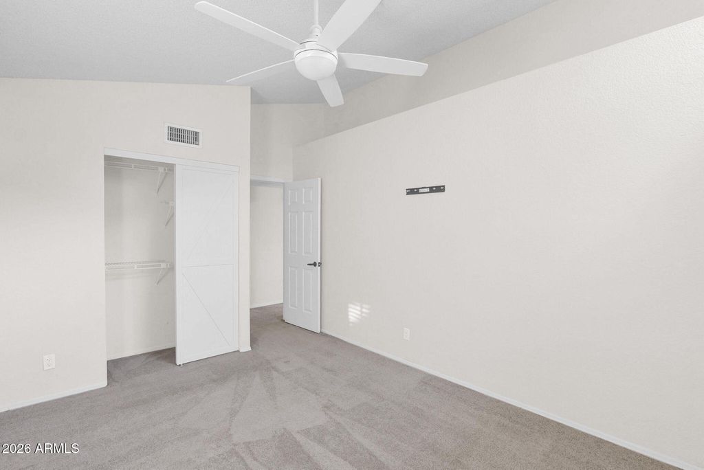 Image 28 of property listing at 1124 E ROSE Lane 3, Phoenix, AZ 85014