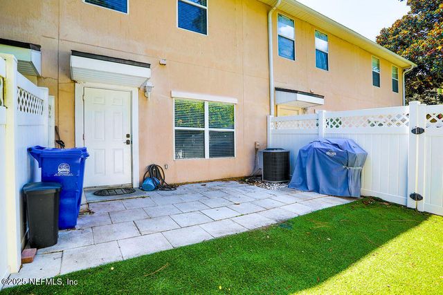 307 SOUTHERN BRANCH Lane, St. Johns, FL 32259