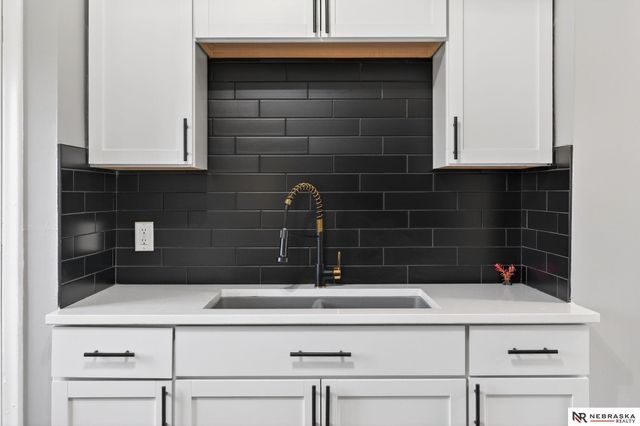 1724 S 17th Street, Omaha, NE 68108