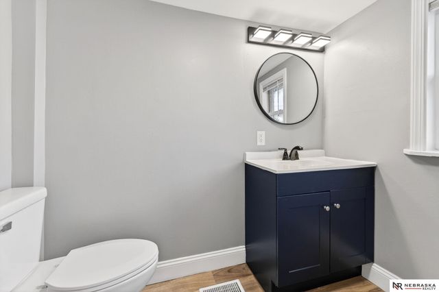 1724 S 17th Street, Omaha, NE 68108