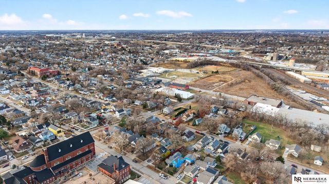 1724 S 17th Street, Omaha, NE 68108