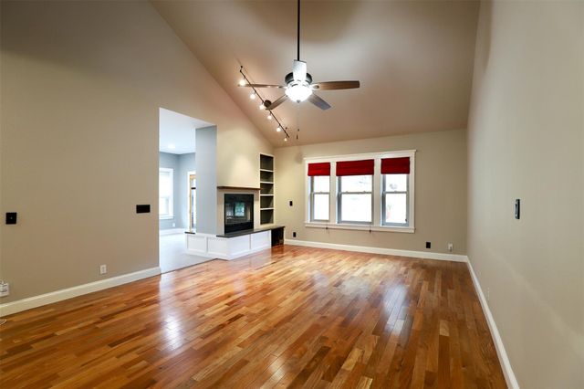 8205 Mescalero DR, Austin, TX 78736