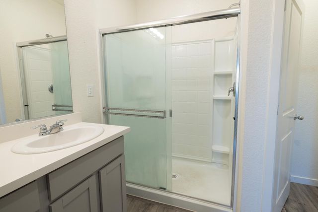 2057 Skipper Cove Way, Plumas Lake, CA 95961