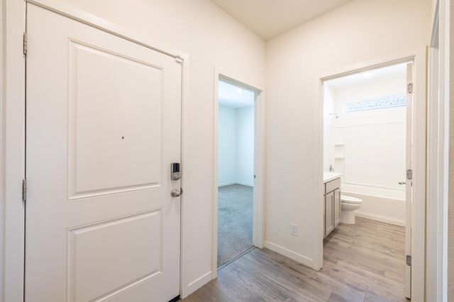 2057 Skipper Cove Way, Plumas Lake, CA 95961