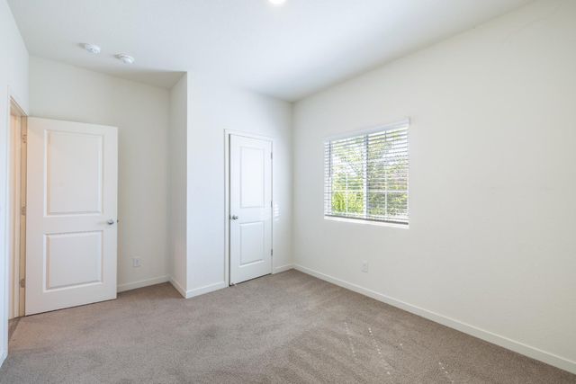 2057 Skipper Cove Way, Plumas Lake, CA 95961