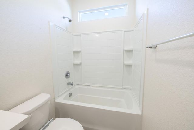 2057 Skipper Cove Way, Plumas Lake, CA 95961