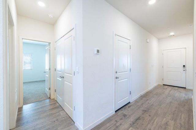 2057 Skipper Cove Way, Plumas Lake, CA 95961