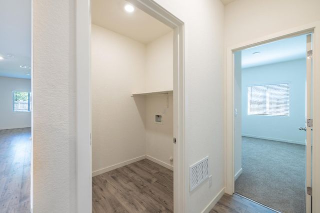 2057 Skipper Cove Way, Plumas Lake, CA 95961