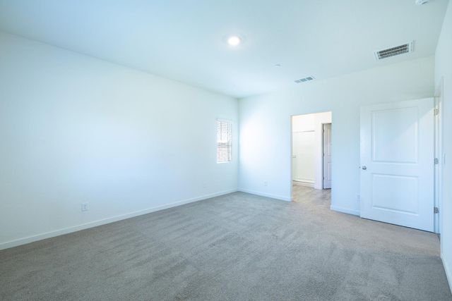 2057 Skipper Cove Way, Plumas Lake, CA 95961