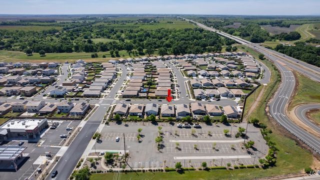 2057 Skipper Cove Way, Plumas Lake, CA 95961