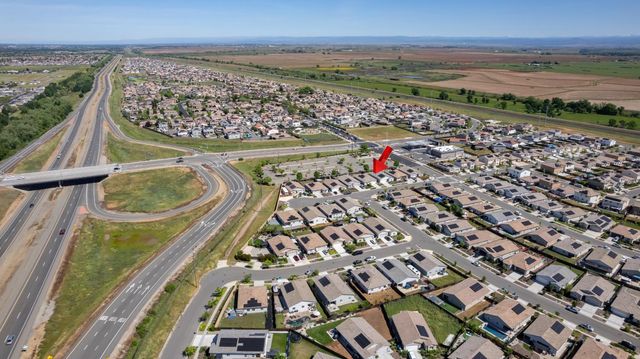 2057 Skipper Cove Way, Plumas Lake, CA 95961