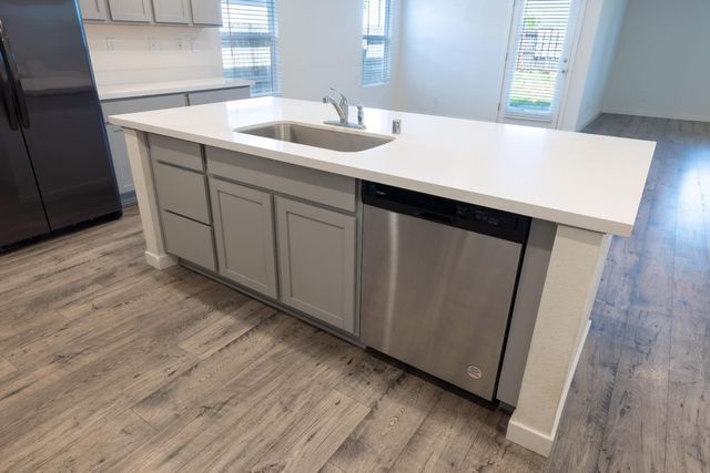 2057 Skipper Cove Way, Plumas Lake, CA 95961