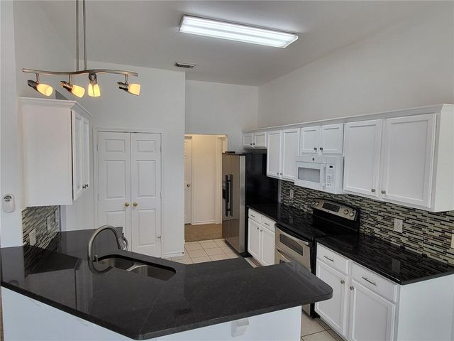 4909 Lake Nocona Dr, Corpus Christi, TX 78413