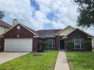 4909 Lake Nocona Dr, Corpus Christi, TX 78413