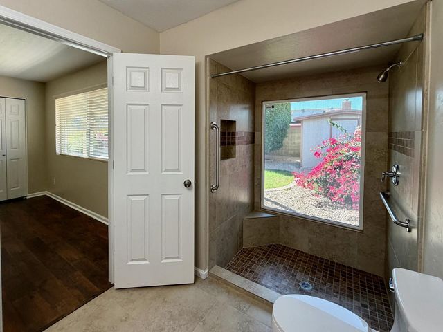 113 W Wagoner Road, Phoenix, AZ 85023