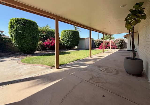 113 W Wagoner Road, Phoenix, AZ 85023