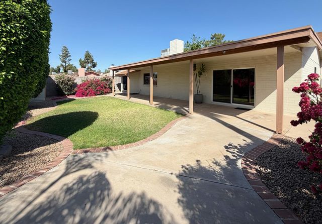 113 W Wagoner Road, Phoenix, AZ 85023