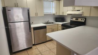 8290 Lake Drive 405, Doral, FL 33166