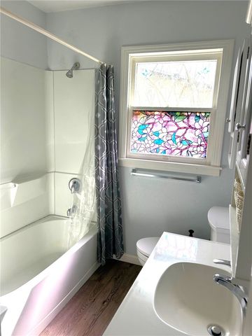 3925 Barnes St, Corpus Christi, TX 78415