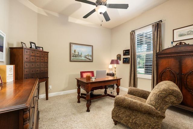 1979 N Nicolette Avenue, Clovis, CA 93619